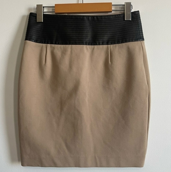 MACKAGE black skirt with genuine leather detail size 6 - Picture 10 of 14
